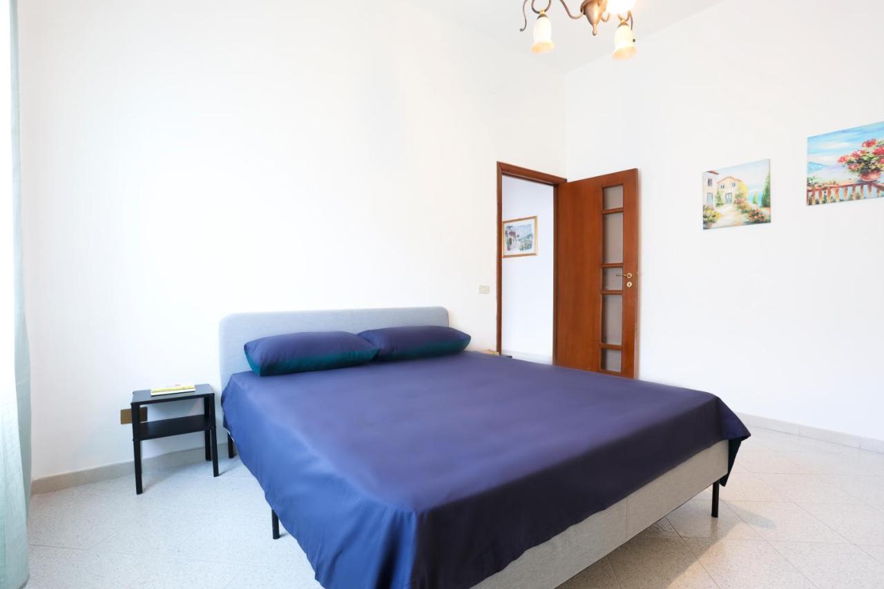Bright Apartment Near The Sea With Parking Salerno Esterno foto