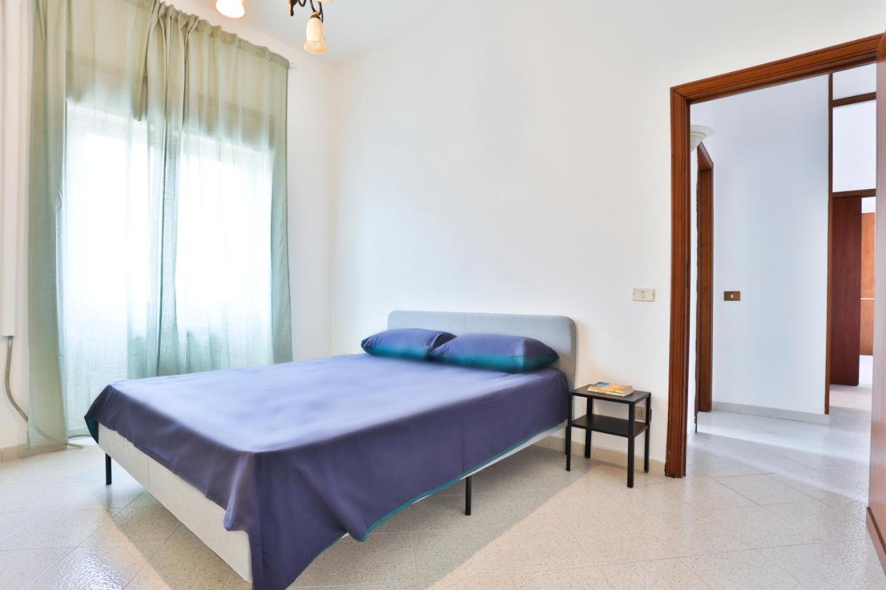Bright Apartment Near The Sea With Parking Salerno Esterno foto