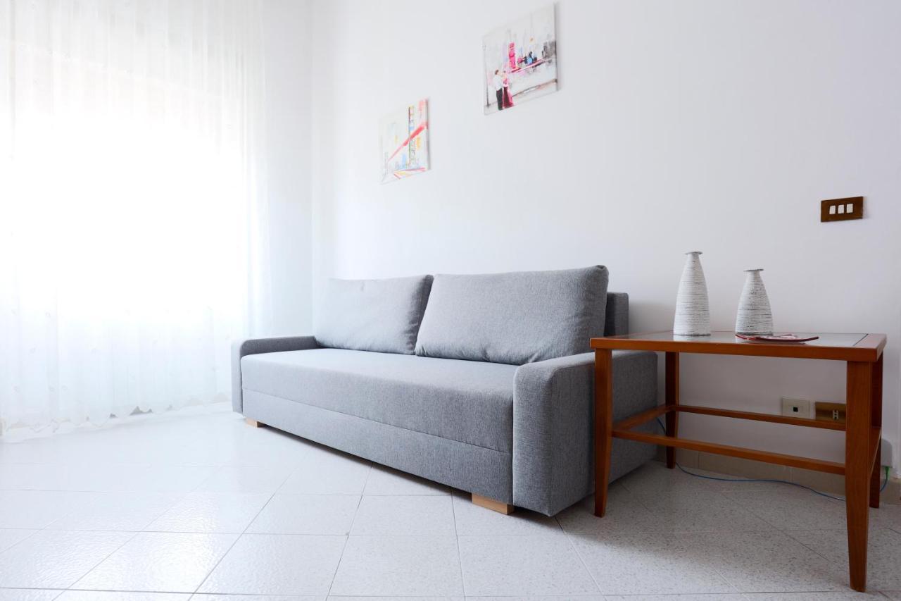 Bright Apartment Near The Sea With Parking Salerno Esterno foto