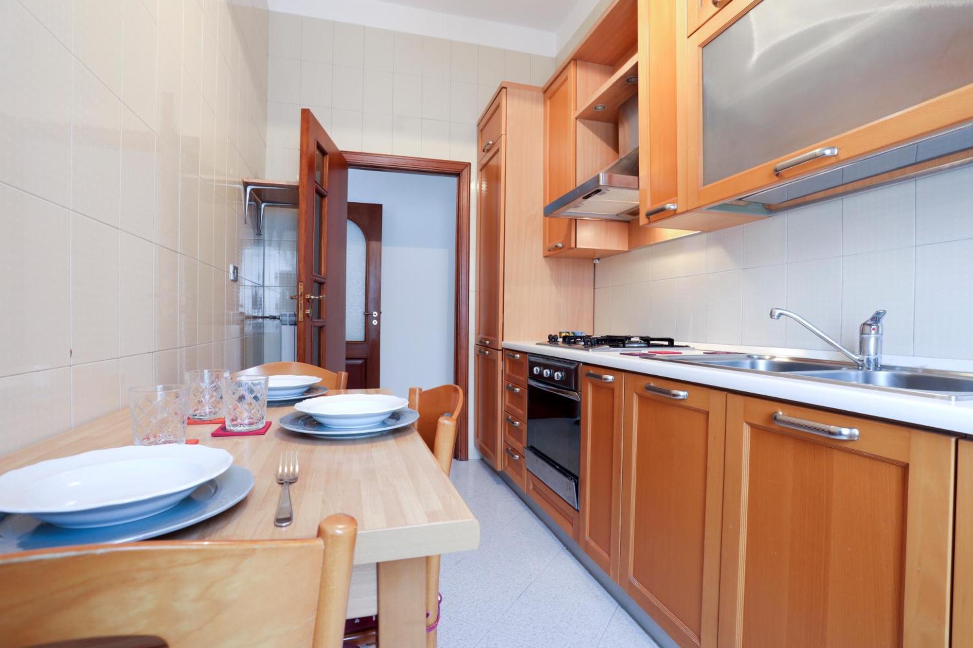 Bright Apartment Near The Sea With Parking Salerno Esterno foto